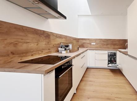 Kuchyně 2 | Pronájem bytu, 2+kk, 84 m²