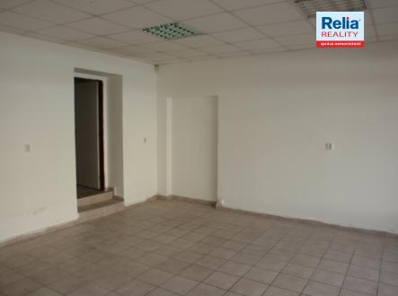 P3200002 | Pronájem - obchodní prostor, 40 m²