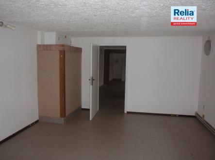 P5220038 | Pronájem - obchodní prostor, 140 m²