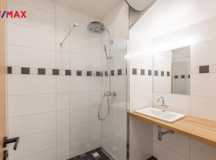 Koupelna | Pronájem bytu, 2+1, 52 m²