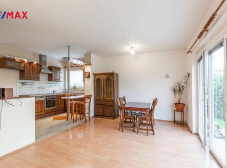 Obývací pokoj s kuchyňským koutem | Prodej - dům/vila, 113 m²