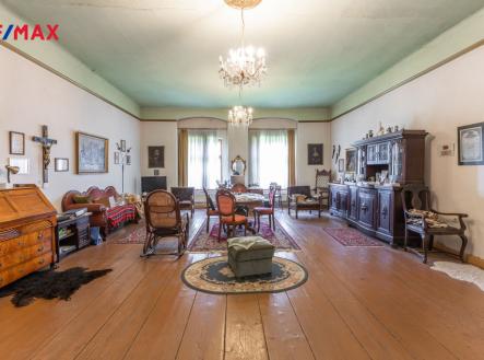 Místnost muzea zámku | Prodej - historický objekt, 11 184 m²