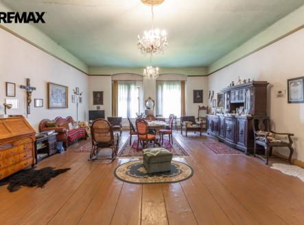 Místnost muzea zámku | Prodej - historický objekt, 11 184 m²