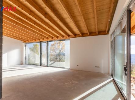 Hlavní obývací prostor | Prodej - dům/vila, 267 m²