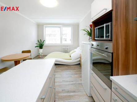Pronájem bytu, 1+kk, 29 m² obrázek