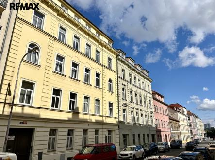 img-8612.jpg | Prodej - nájemní dům, 736 m²