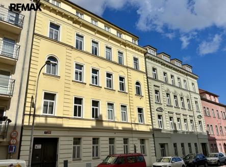 img-8610.jpg | Prodej - nájemní dům, 736 m²