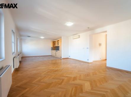 Galerie | Pronájem bytu, 2+kk, 110 m²