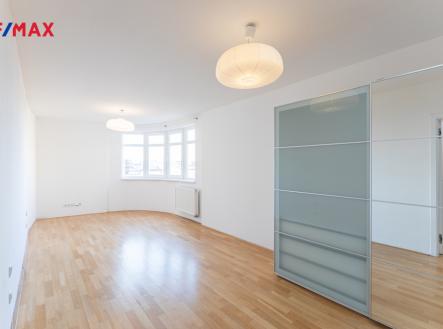 Ložnice v patře | Prodej bytu, 2+kk, 72 m²