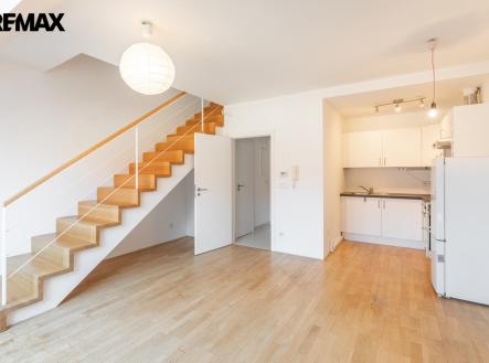 Obývací pokoj s kuchyňským koutem | Prodej bytu, 2+kk, 72 m²