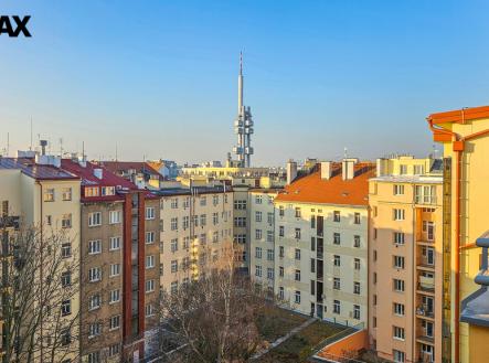 Výhled z ložnice | Prodej bytu, 2+kk, 72 m²