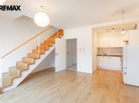 Obývací pokoj s kuchyňským koutem | Prodej bytu, 2+kk, 72 m²