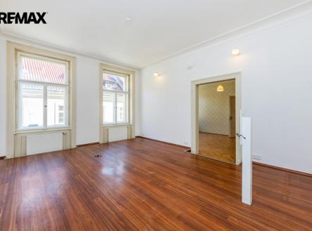 2. První ordinace ve 3. NP domu | Pronájem - jiné, 269 m²