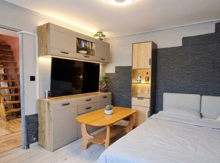 tv-sezeni1.png | Prodej - dům/vila, 60 m²