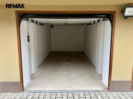 img-1997.jpg | Pronájem - malý objekt/garáž