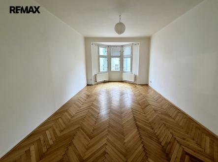 img-2005.jpg | Pronájem bytu, 2+kk, 77 m²