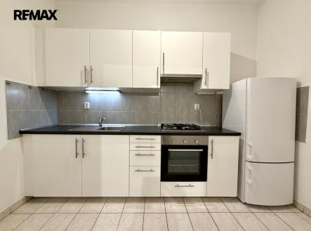 img-2004.jpg | Pronájem bytu, 2+kk, 77 m²