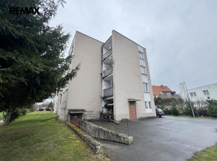 img-8121.jpeg | Prodej - nájemní dům, 767 m²