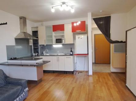 Pronájem bytu, 1+kk, 32 m²