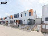 Pronájem - dům/vila, 107 m²