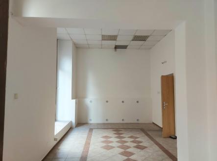 Pronájem - obchodní prostor, 46 m²