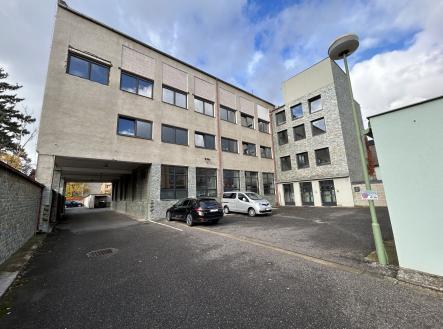 Prodej - komerční objekt, jiný, 1 543 m²