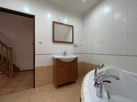 Pronájem bytu, 2+kk, 80 m²