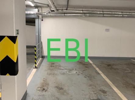 . | Pronájem - malý objekt/garáž