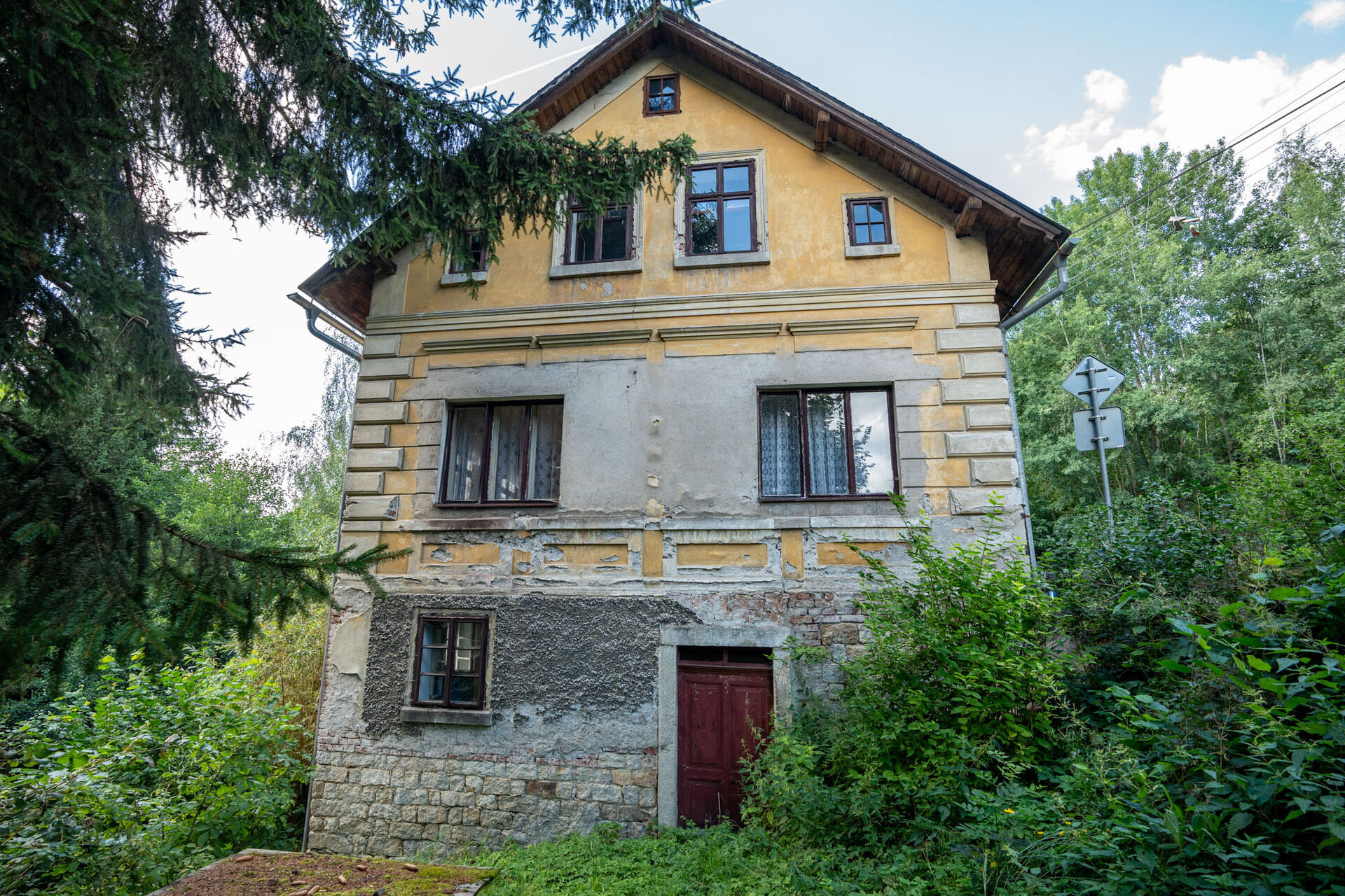 Rodinný dům ve Zlaté Olešnici