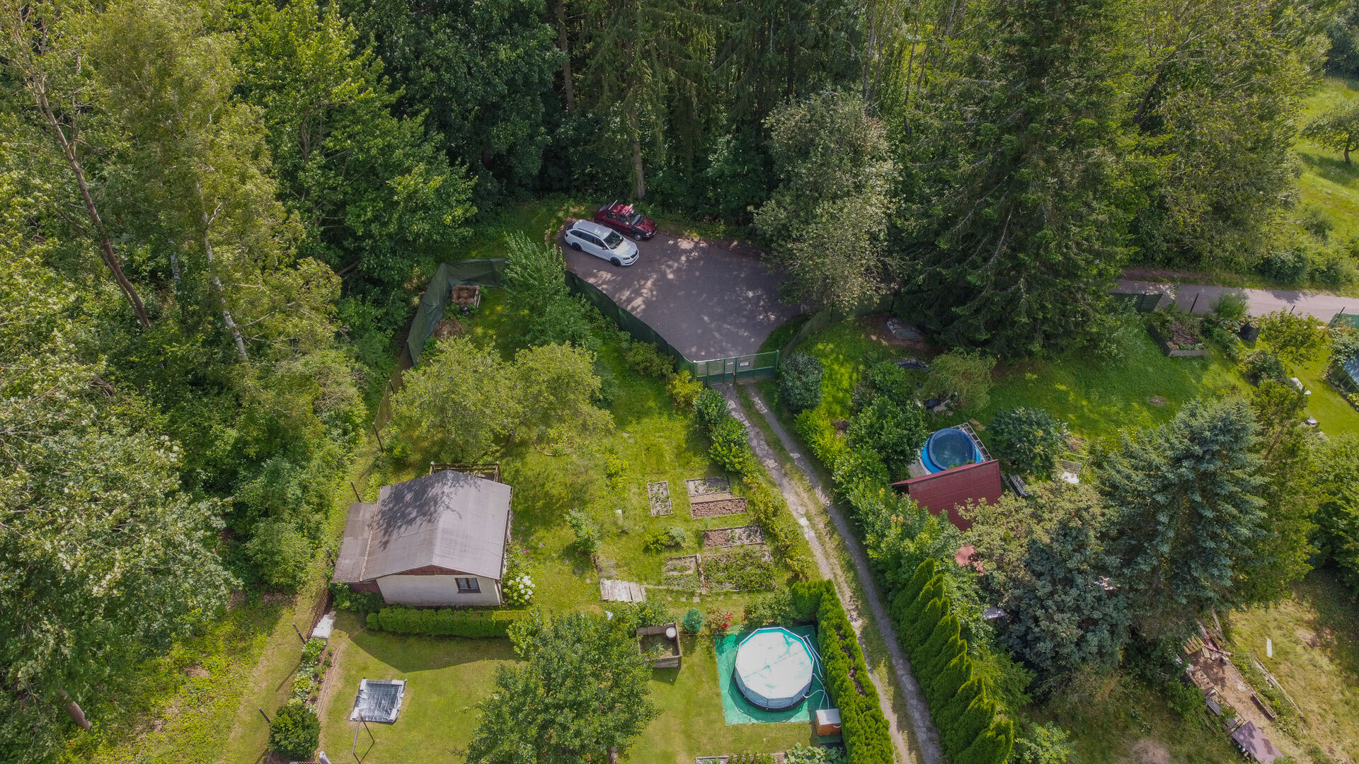 Zahradní chatka v Semilech