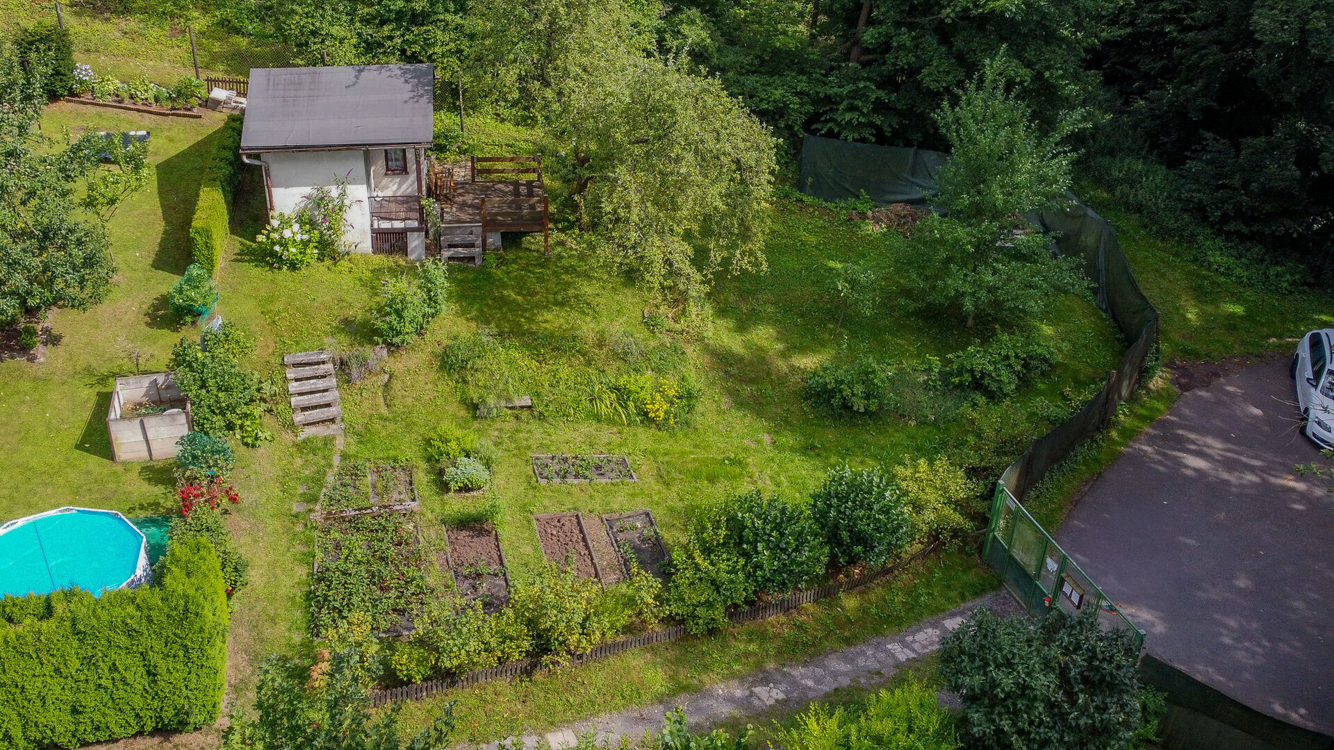 Zahradní chatka v Semilech