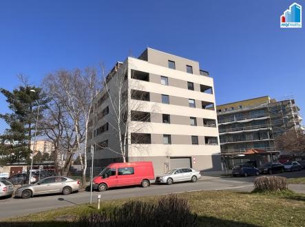 Fotka 1 | Prodej bytu, 2+kk, 57 m²