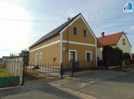 Fotka 1 | Prodej - dům/vila, 140 m²