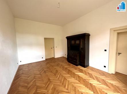 Pronájem bytu, 3+1, 173 m²