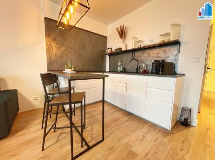 Fotka 5 | Pronájem bytu, 1+kk, 37 m²