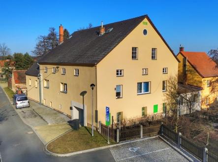 Fotka 1 | Prodej - dům/vila, 227 m²