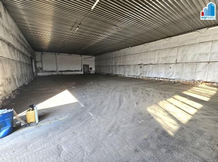 Fotka 1 | Pronájem - komerční objekt, sklad, 1 325 m²