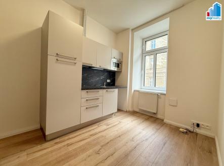 Fotka 2 | Pronájem bytu, 2+kk, 46 m²