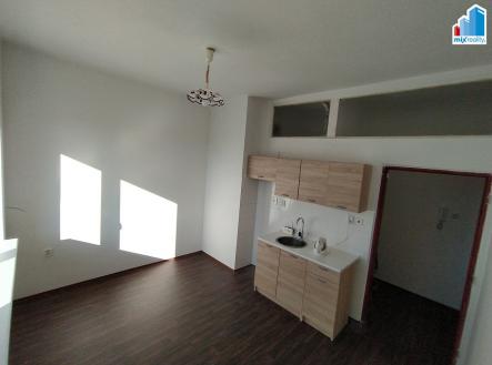 Fotka 10 | Pronájem bytu, 1+kk, 24 m²