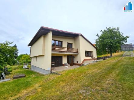 Fotka 1 | Pronájem - dům/vila, 141 m²