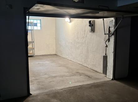 Fotka 2 | Pronájem - malý objekt/garáž