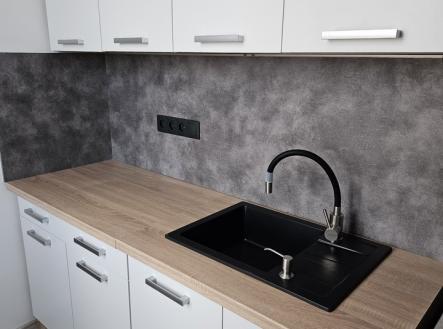 Fotka 2 | Pronájem bytu, 2+kk, 46 m²