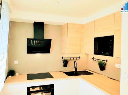 Fotka 10 | Pronájem bytu, 1+1, 32 m²