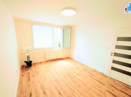 Fotka 4 | Pronájem bytu, 1+1, 32 m²