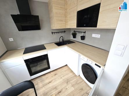 Fotka 1 | Pronájem bytu, 1+1, 32 m²