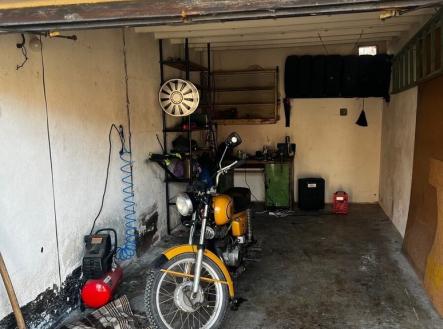 Fotka 3 | Prodej - malý objekt/garáž