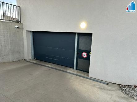 Fotka 9 | Pronájem - malý objekt/garáž