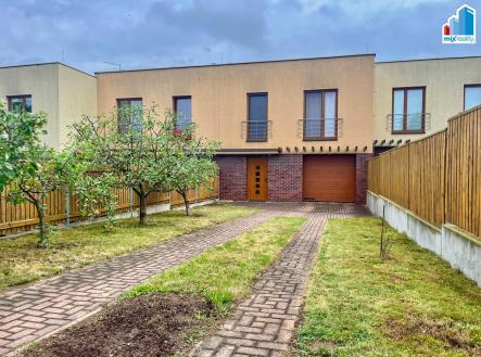 Fotka 1 | Pronájem - dům/vila, 132 m²