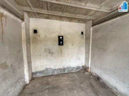 Fotka 3 | Pronájem - malý objekt/garáž