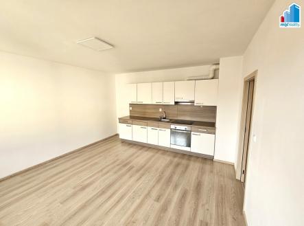 Fotka 2 | Pronájem bytu, 1+kk, 41 m²